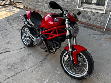 Ducati monster 1100