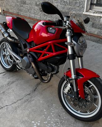 Ducati monster 1100