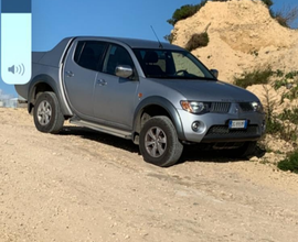 MITSUBISHI L200 2.5 Diesel Autocarro