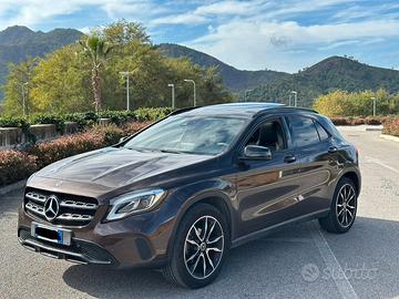 MERCEDES GLA200CDI NIGHT EDITION ENDURO TETTO FULL
