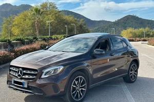 MERCEDES GLA200CDI NIGHT EDITION ENDURO TETTO FULL