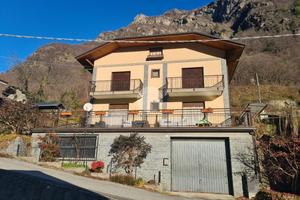 BIFAMILIARE A LOCANA