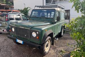 Land Rover Defender 90