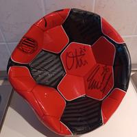 pallone Milan Autografato Leao Gimenez Thiaw Musah