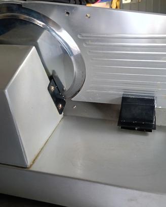 affettatrice professionale 