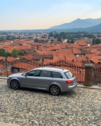 Audi A4 Avant S line del 2008, station wagon