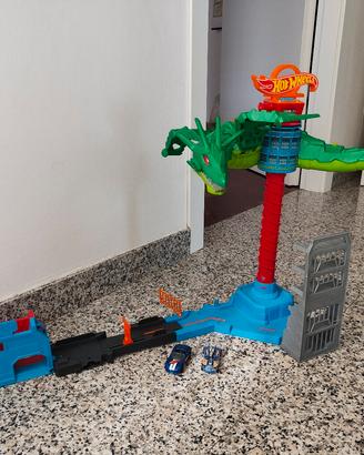 Hot Wheels attacco aereo del dragone 