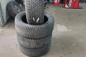 Pneumatici usati invernali Nokian 225/50R18 99H 