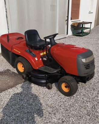 trattorino tagliaerba jonsered/Husqvarna 18cv