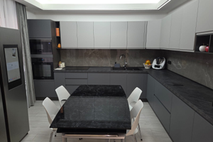 Ampia casa semindipendente