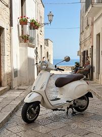 Vespa primavera
