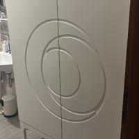 credenza in legno bianco