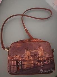 Tracolla Ynot? Londra