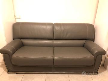 Divano letto artigianale in pelle