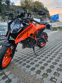 KTM Duke 390 anno2024
