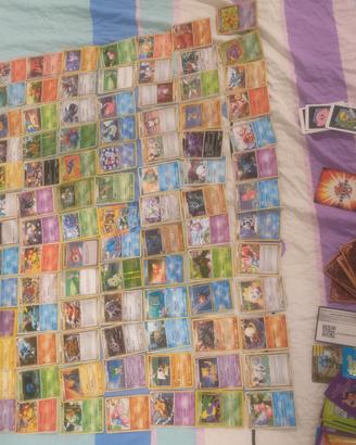 Carte Pokemon lotto di 300pz