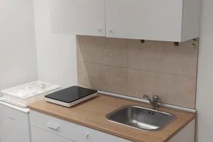 Monolocale/stanza con angolo cottura 20mq