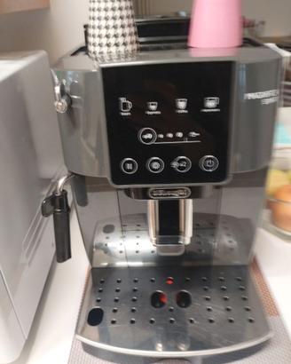 Macchina caffè Delonghi