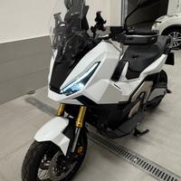 Honda XADV 750