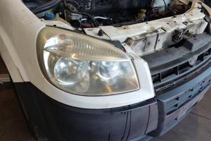 Proiettore destro FIAT DOBLO del 2008