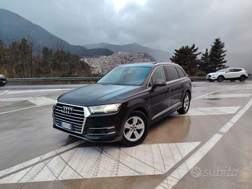 Audi Q7 3.0 TDI 272 CV 4x4-Tetto-Gancio-Xenon-7Pos