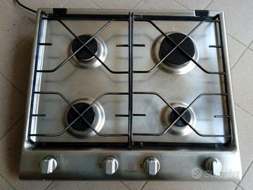 Piano cottura da incasso Indesit a gas 4 fuochi