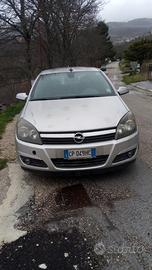 opel astra 1.700cc 101cv del 2004