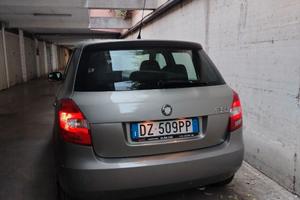 Auto per pezzi di ricambio