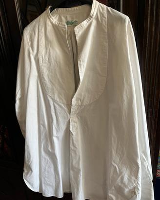 Camicia elegante vintage da uomo con gemelli