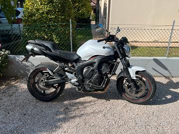 Yamaha FZ6 S2