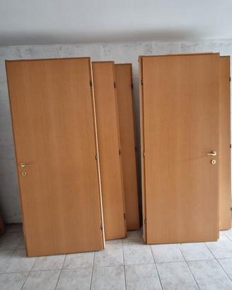 Sei porte complete di telaio