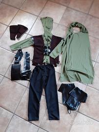 vestito da Robin hood o arciere medievale