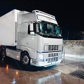 Volvo FH16 610CV euro 3 con disco