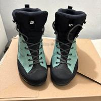 Scarponi trekking “Scarpa”