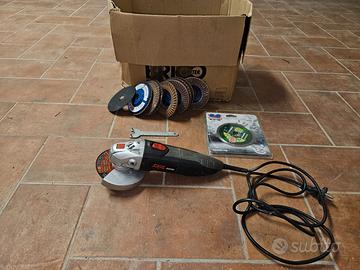 Smerigliatrice angolare Skil