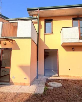 Villetta a schiera di 103 m² con 3 locali e box au
