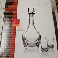 Set bottiglia + 6 bicchieri liquore