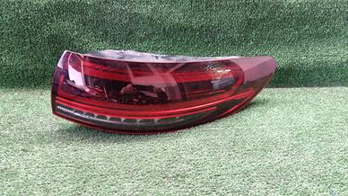 STOP FANALE POSTERIORE DESTRO MERCEDES EQC Serie (
