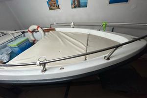 Lancia 4 metri vetroresina (no motore)