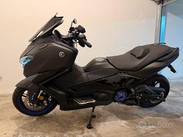 Yamaha T-MAX 560 ABS  MY25 ICON BLACK