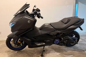 Yamaha T-MAX 560 ABS  MY25 ICON BLACK
