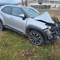 Toyota Yaris Cross 1.5 Hybrid 5p. E-CVT AWD-i Busi