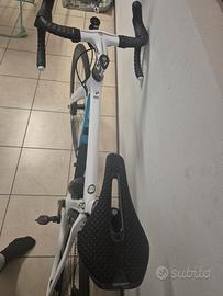 Bdc pinarello dogma F10 disc anno 2019