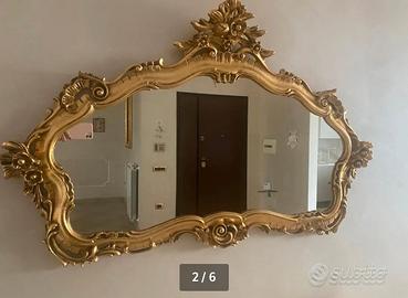 Specchiera con cornice oro