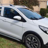 OPEL KARL ROCKS, GPL DI FABBRICA, UNIPROPRIETARIO