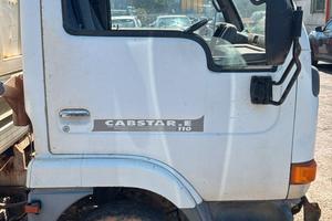 nissan cabstar per pezzi o intero
