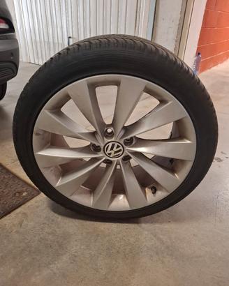Gomme Hankook 4 Stagioni  235 40 18