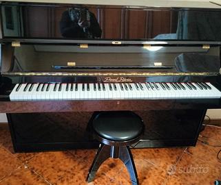 Pianoforte Pearl River nero 
