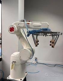 Robot manipolatore VM-60B1 della Denso