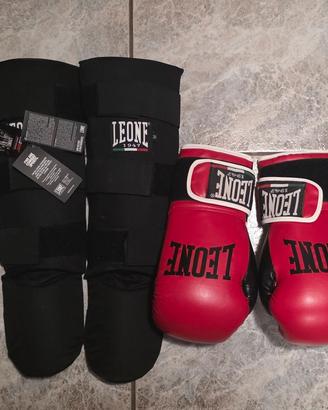 paratibia e guantoni kick boxing